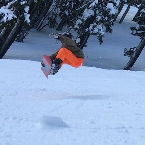 Meet your Posher, Easton